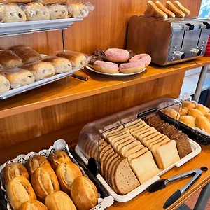 https://hotel-ambiente.find-berlin-hotels.com